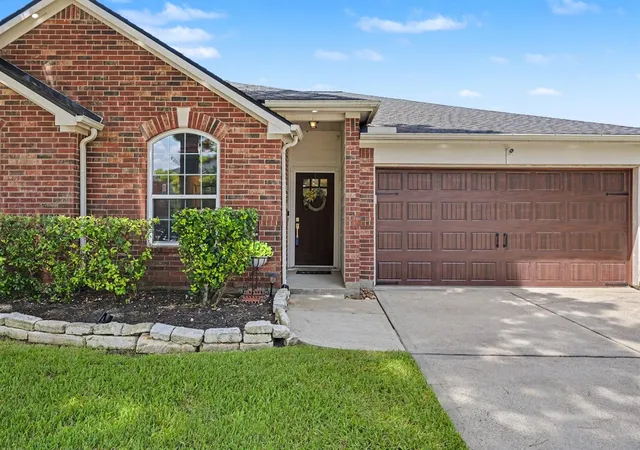 Photo 3 of Sale Pending at 6539 Horsepen Byp Dr, Houston, TX 77084 | MLS# 46709628 | Listing updated on 2026-09-08
