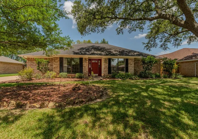 3rd image of 6960 Blarney St, Beaumont, TX 77706 | MLS# 93262901