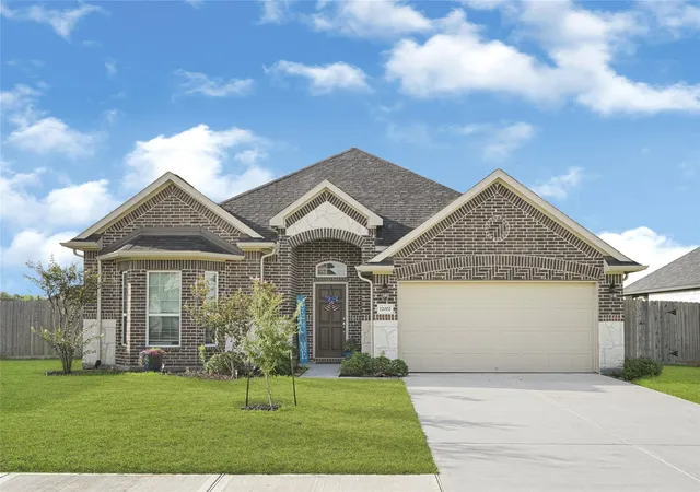 Photo 1 of Sale Pending at 12002 Champions Forest Dr, Dayton, TX 77535 | MLS# 49586634 | Listing updated on 2026-09-14