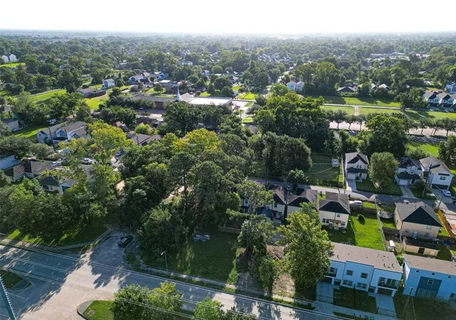 2nd image of 6544 Wheatley St, Houston, TX 77091 | MLS# 51934881
