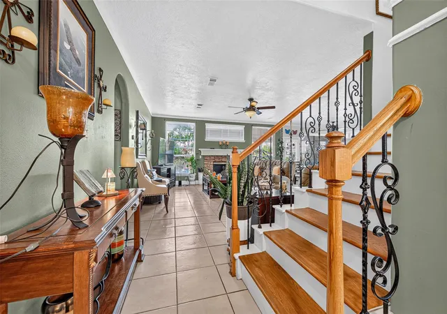 Photo 4 of Single family home for sale at 6822 Crystal Point Dr, Katy, TX 77449 | MLS# 25364321 | Listing updated on 2026-09-19