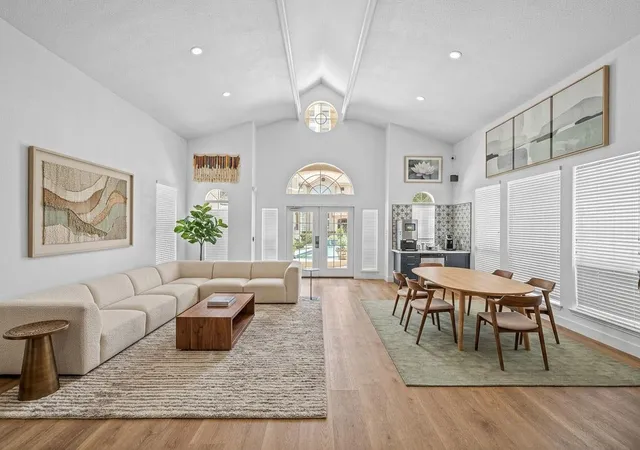 2nd image of 3231 Allen Pkwy #1207, Houston, TX 77019 | MLS# 39333129