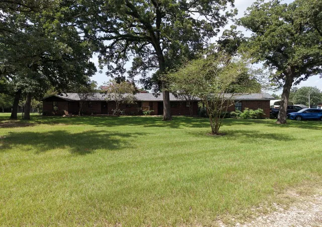 Photo 1 of Single family home for sale at 11994 Long Trussel Rd, Bryan, TX 77808 | MLS# 90721208 | Listing updated on 2026-08-14