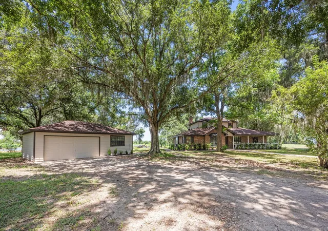 5th image of 21802 Lake View Rd, Damon, TX 77430 | MLS# 28417308