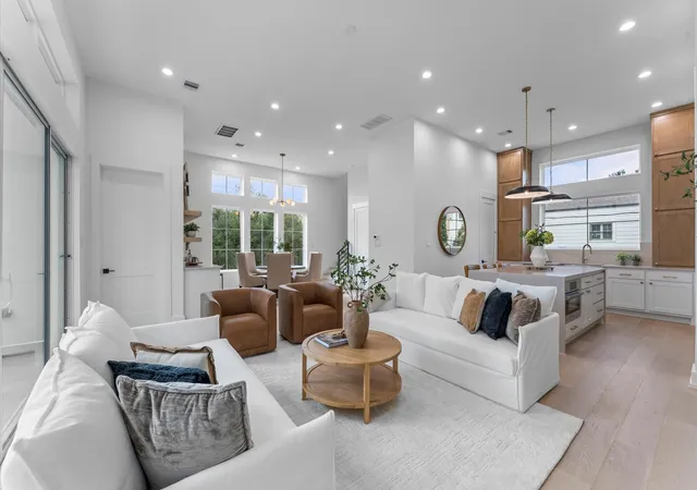 Photo 1 of Single family home for sale at 2926 Michaux St, Houston, TX 77009 | MLS# 46686786 | Listing updated on 2026-09-19