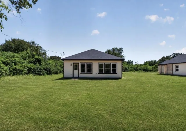 15th image of 531 Oleander St, Waller, TX 77484 | MLS# 37093225