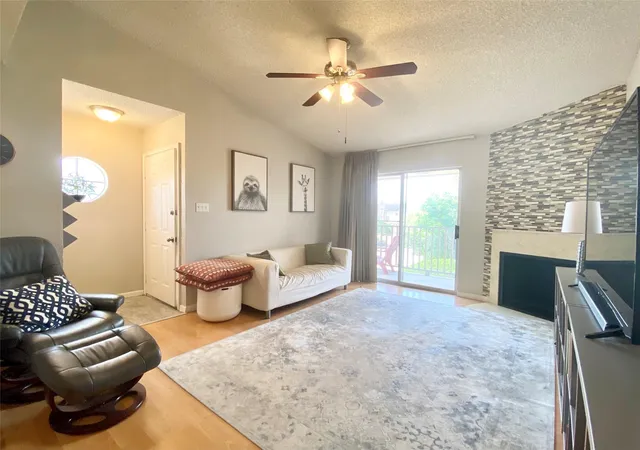 Photo 3 of Condo for sale at 3100 Jeanetta St #802, Houston, TX 77063 | MLS# 65232116 | Listing updated on 2026-08-13