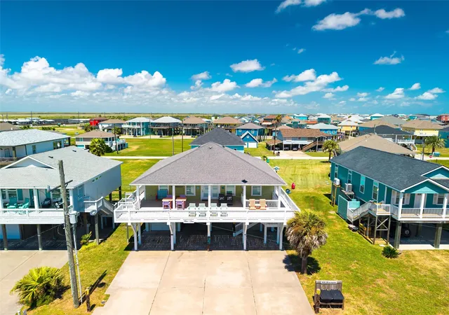 2nd image of 956 Biscayne, Port Bolivar, TX 77650 | MLS# 11700083