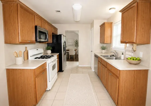 3rd image of 5727 Rose Rock Canyon Dr, Richmond, TX 77469 | MLS# 3431445