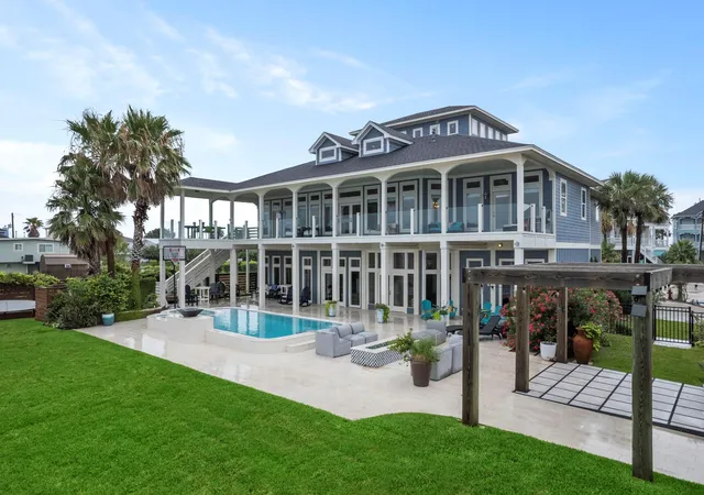 50th image of 1026 Lillian Ln, Galveston, TX 77554 | MLS# 77102308