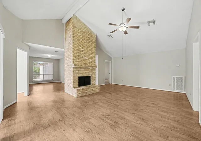 4th image of 11906 N Fairhollow Ln, Houston, TX 77043 | MLS# 43314169