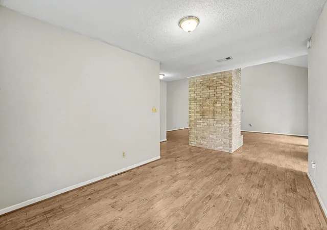 5th image of 11906 N Fairhollow Ln, Houston, TX 77043 | MLS# 43314169