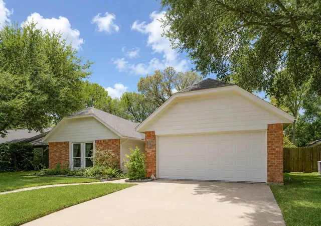 3rd image of 1819 Lansdowne Dr, Richmond, TX 77406 | MLS# 86302804