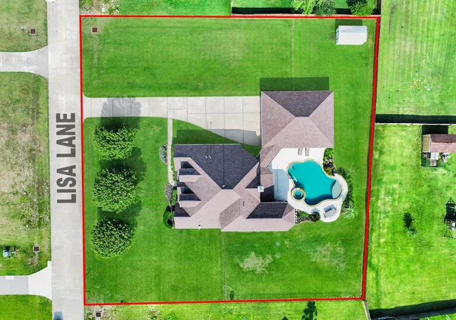 Photo 3 of Single family home for sale at 14865 Lisa Ln, Beaumont, TX 77713 | MLS# 76912799 | Listing updated on 2026-09-10