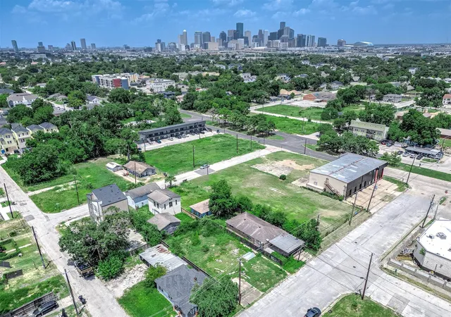 2nd image of 3326 0 Adair St, Houston, TX 77004 | MLS# 19150285