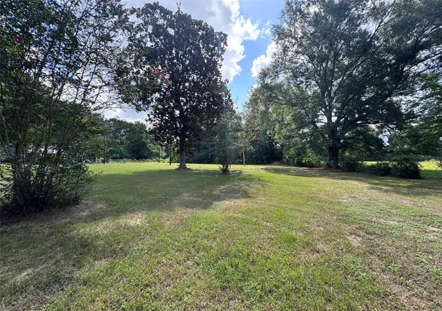 2nd image of 1931 Bevil Loop, Jasper, TX 75951 | MLS# 62189133