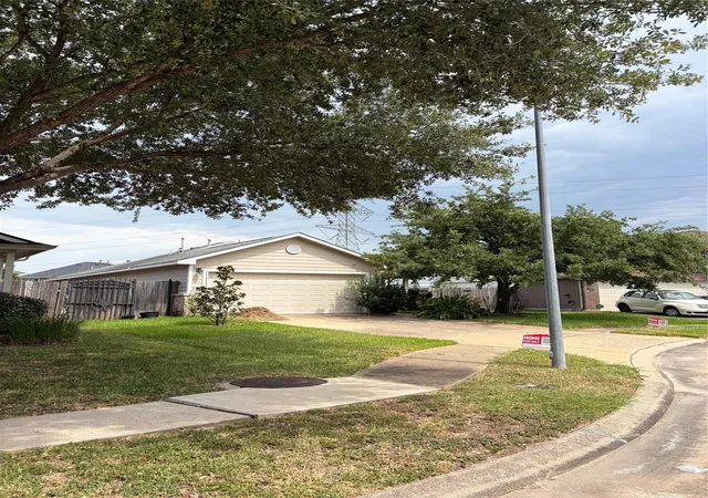 Photo 1 of Single family home for sale at 11042 Warath Oak Ct, Houston, TX 77065 | MLS# 34369621 | Listing updated on 2026-09-04