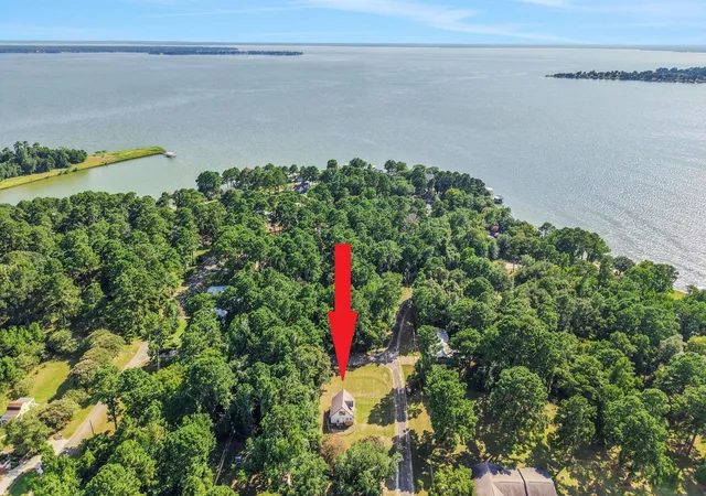 2nd image of 701 Mockingbird Hls, Livingston, TX 77351 | MLS# 55218229