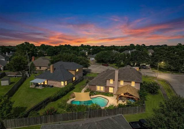 1st image of 183 Greenridge Cir, League City, TX 77573 | MLS# 69535555