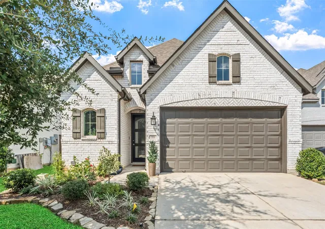 Photo 1 of Single family home for sale at 555 Chestnut Reef Ct, Conroe, TX 77304 | MLS# 46941891 | Listing updated on 2026-08-15