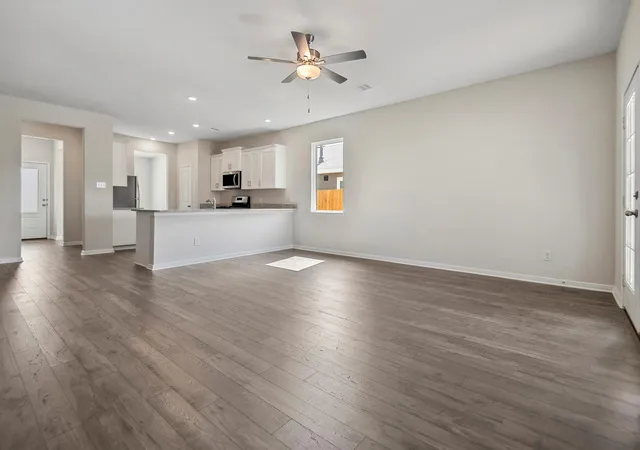 Photo 3 of Single family home for sale at 15875 Berry Hl Dr, Conroe, TX 77303 | MLS# 69146533 | Listing updated on 2026-08-15