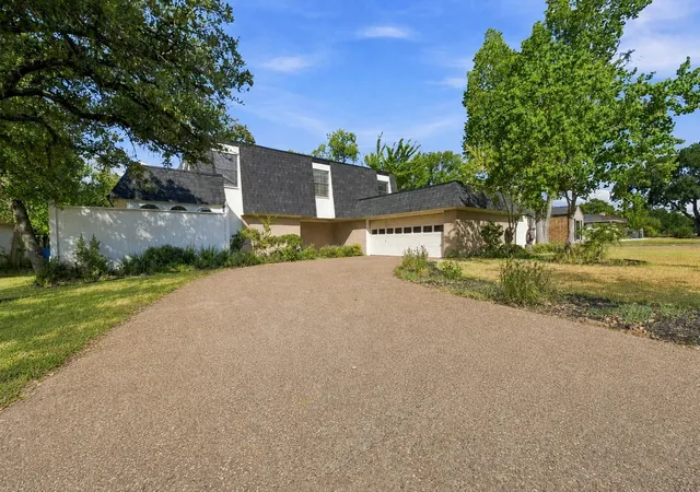 1st image of 2705 Arbor Dr, Bryan, TX 77802 | MLS# 93625059