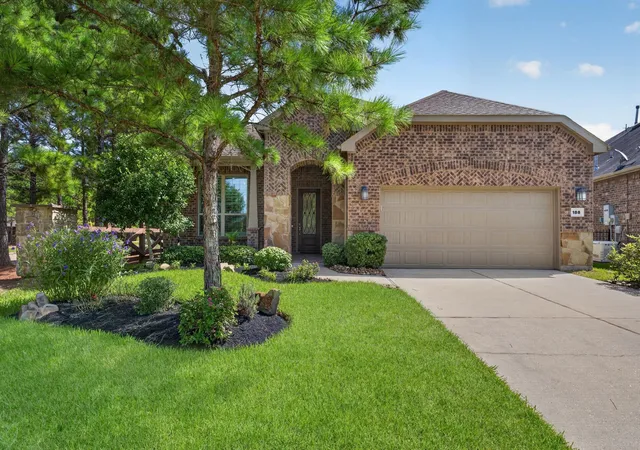 2nd image of 188 Chestnut Bay, The Woodlands, TX 77382 | MLS# 95046862