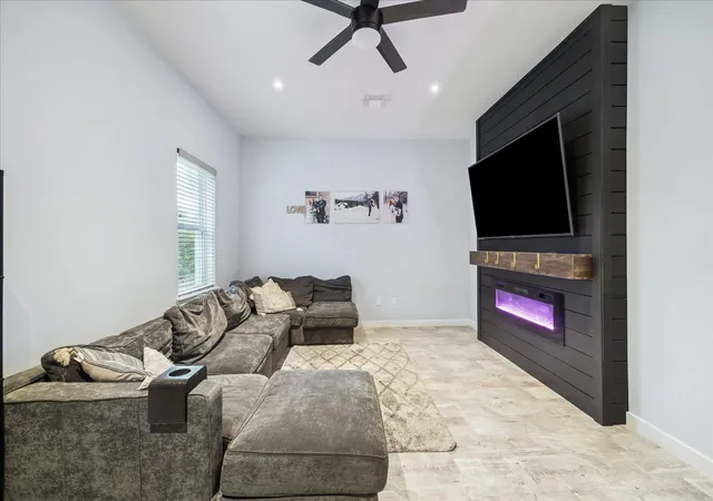 2nd image of 3423 Rawley St, Houston, TX 77020 | MLS# 34543368