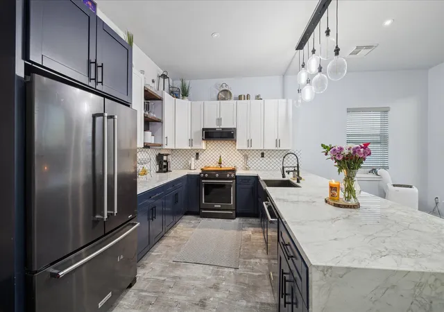 3rd image of 3423 Rawley St, Houston, TX 77020 | MLS# 34543368