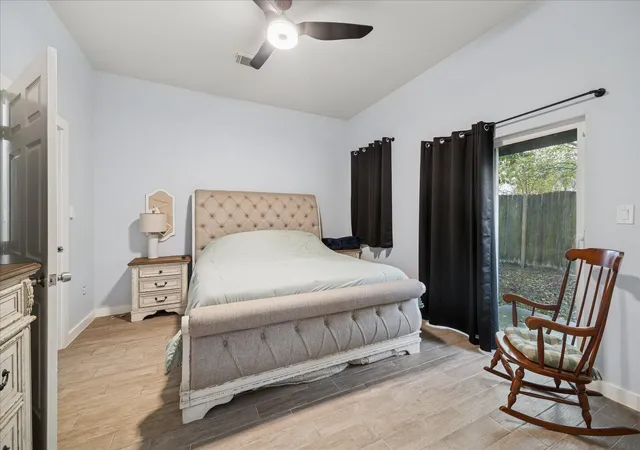 4th image of 3423 Rawley St, Houston, TX 77020 | MLS# 34543368