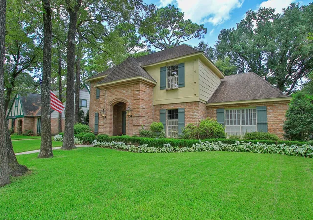 Photo 2 of Single family home for sale at 9402 Godstone Ln, Spring, TX 77379 | MLS# 40083087 | Listing updated on 2026-09-13