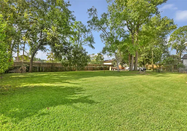 5th image of 305 Cherry Creek Rd, Dayton, TX 77535 | MLS# 72208563