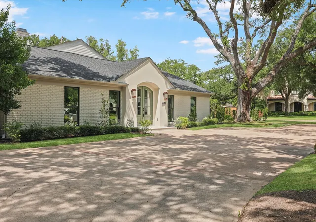 1st image of 5642 Pine Forest Rd, Houston, TX 77056 | MLS# 53021595