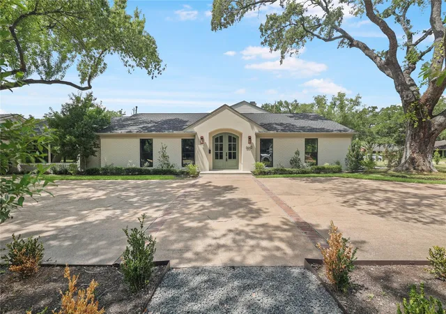 2nd image of 5642 Pine Forest Rd, Houston, TX 77056 | MLS# 53021595