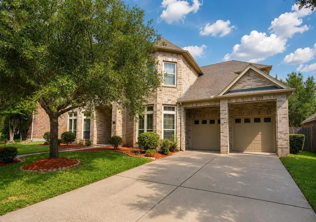 2nd image of 7611 Herndon Pl, Sugar Land, TX 77479 | MLS# 81984602