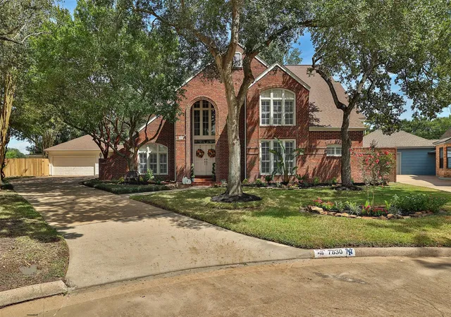 Photo 3 of Sale Pending at 7830 Villa Palms Dr, Houston, TX 77095 | MLS# 70234237 | Listing updated on 2026-09-11