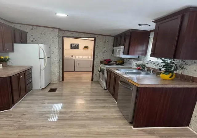 Photo 3 of Single family home for sale at 15203 Paradise Cvs Dr, Willis, TX 77318 | MLS# 29394439 | Listing updated on 2026-09-09