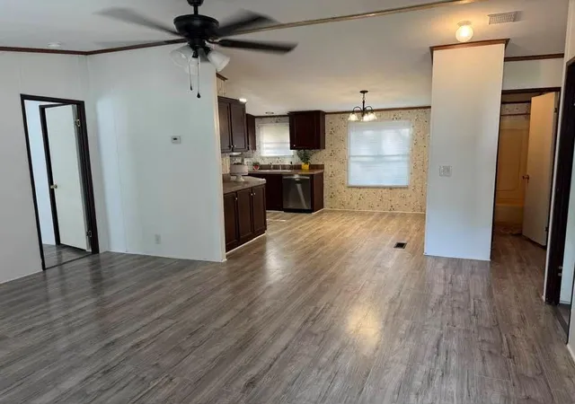 Photo 4 of Single family home for sale at 15203 Paradise Cvs Dr, Willis, TX 77318 | MLS# 29394439 | Listing updated on 2026-09-09
