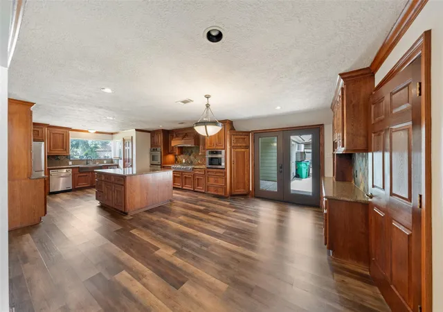 Photo 3 of Single family home for sale at 8802 Sedgemoor Dr, Tomball, TX 77375 | MLS# 58035760 | Listing updated on 2026-09-19