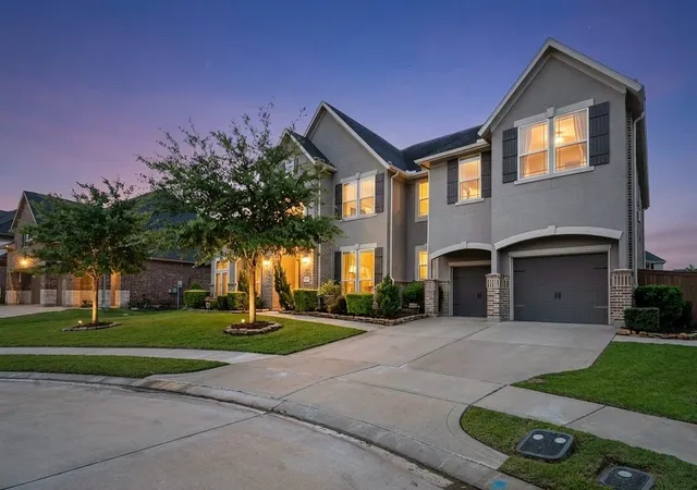 Photo 3 of Sale Pending at 13806 Laurel Colony Trl, Houston, TX 77059 | MLS# 89269484 | Listing updated on 2026-08-27