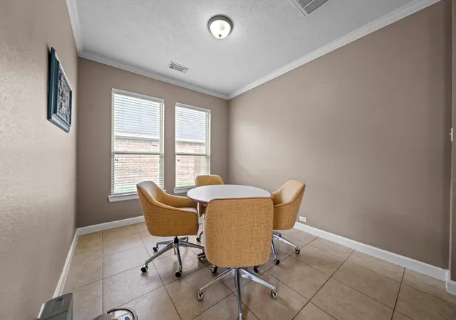 5th image of 2413 Quiet Arbor Ln, Pearland, TX 77581 | MLS# 60235479