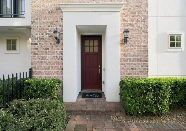 5th image of 2705 Arabelle Grv, Houston, TX 77007 | MLS# 37395347