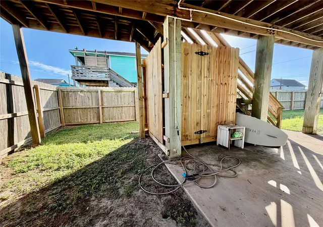 2nd image of 1814 Blue Water Hwy, Surfside Beach, TX 77541 | MLS# 42107656