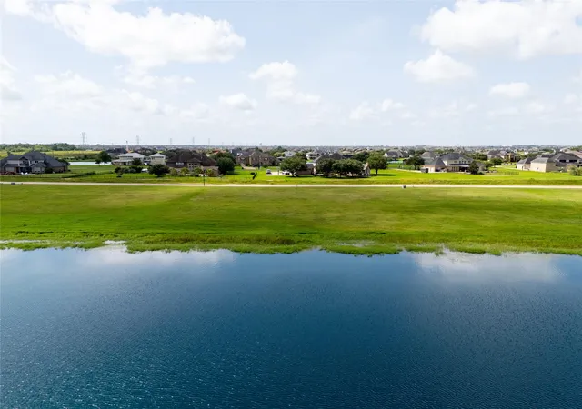 5th image of 211 Hall Thompson Rd, Katy, TX 77493 | MLS# 3974853