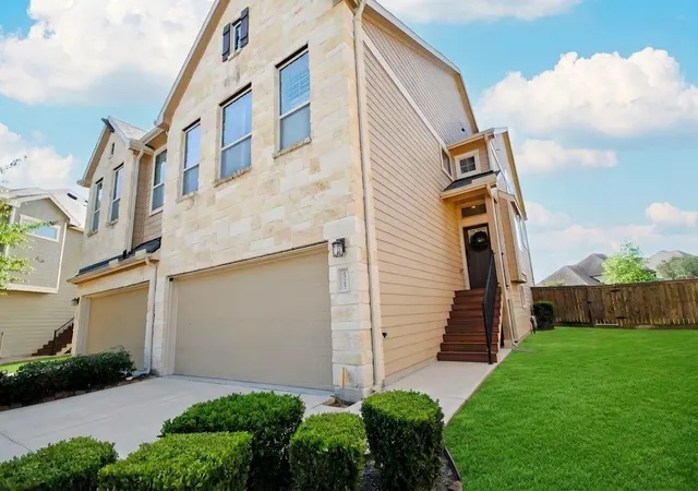 Photo 3 of Townhouse for sale at 23307 Del Rosso St, Richmond, TX 77406 | MLS# 62404852 | Listing updated on 2026-09-04