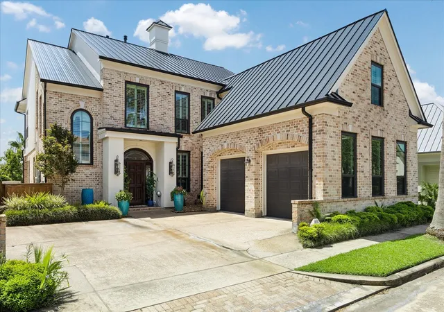 2nd image of 631 Northport Ln, League City, TX 77565 | MLS# 25427308