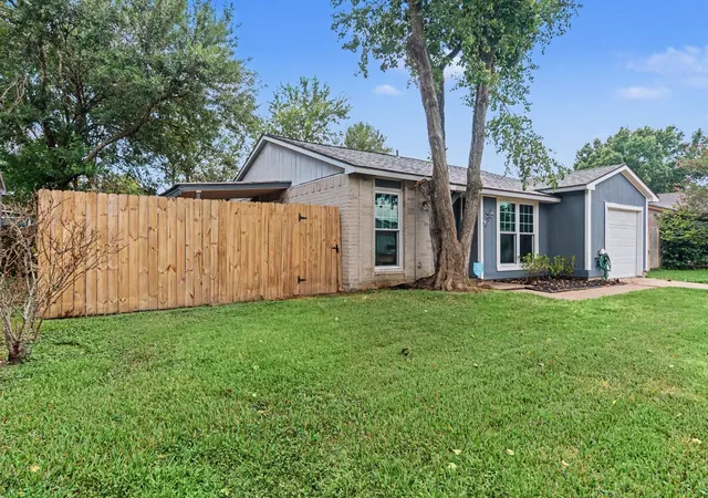 Photo 3 of Sale Pending at 24311 Kennedy Ranch Ln, Hockley, TX 77447 | MLS# 7641413 | Listing updated on 2026-09-15