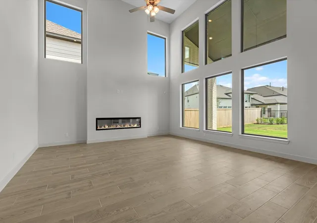 Photo 4 of Single family home for sale at 10614 Dina Yellow Dr, Cypress, TX 77433 | MLS# 29187948 | Listing updated on 2026-09-12