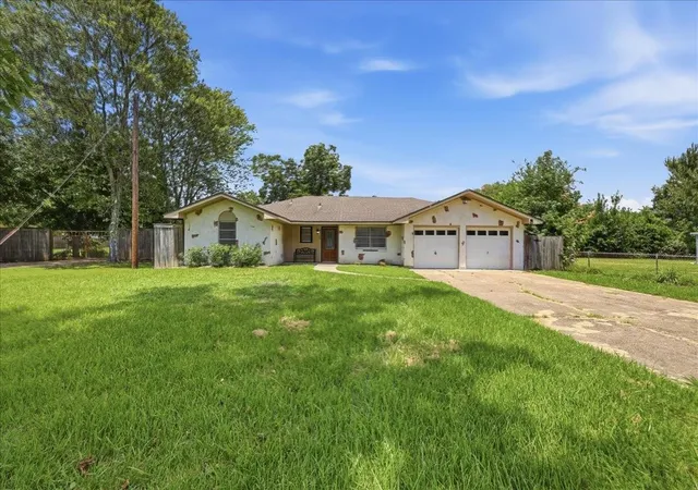 3rd image of 8830 Blaylock Ln, Beaumont, TX 77707 | MLS# 33954072
