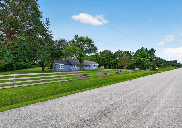 5th image of 4004 Gatewood Rd, Crosby, TX 77532 | MLS# 40313191